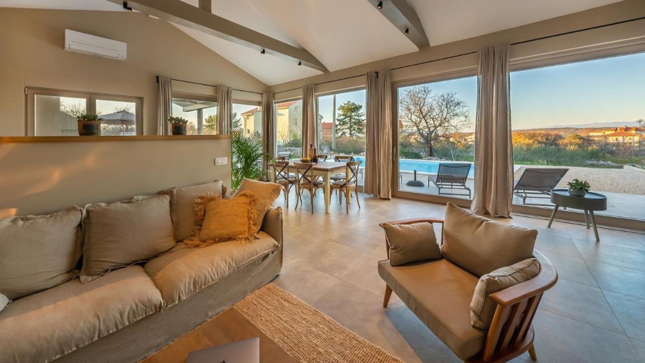 Villa & Jardin - Luxury Villa With Swimming Pool Vrh  Zewnętrze zdjęcie
