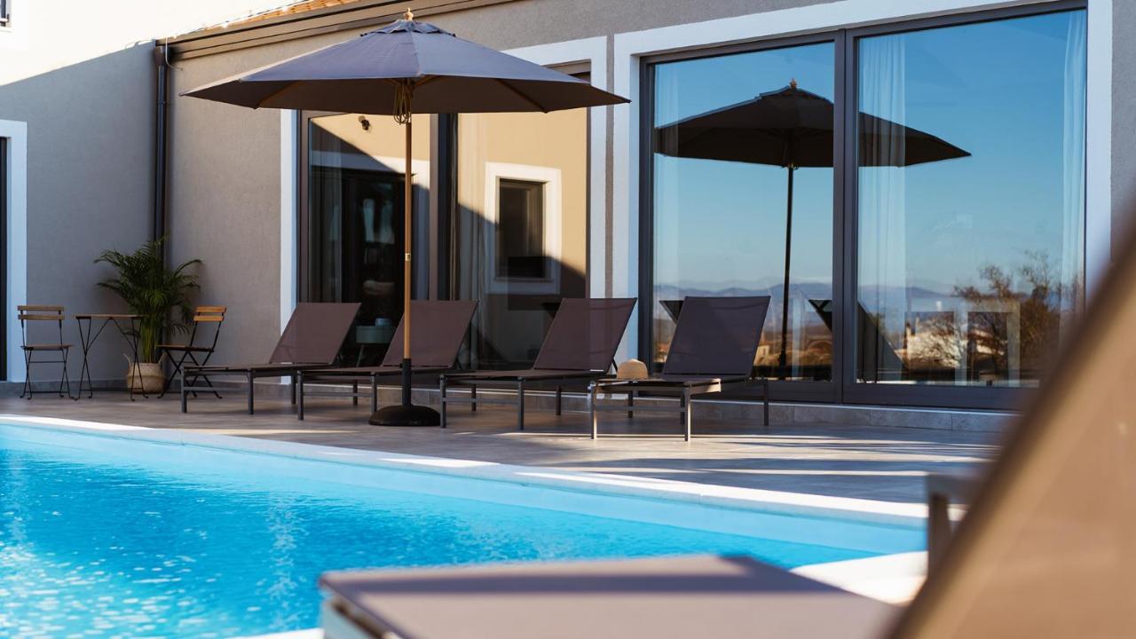 Villa & Jardin - Luxury Villa With Swimming Pool Vrh  Zewnętrze zdjęcie